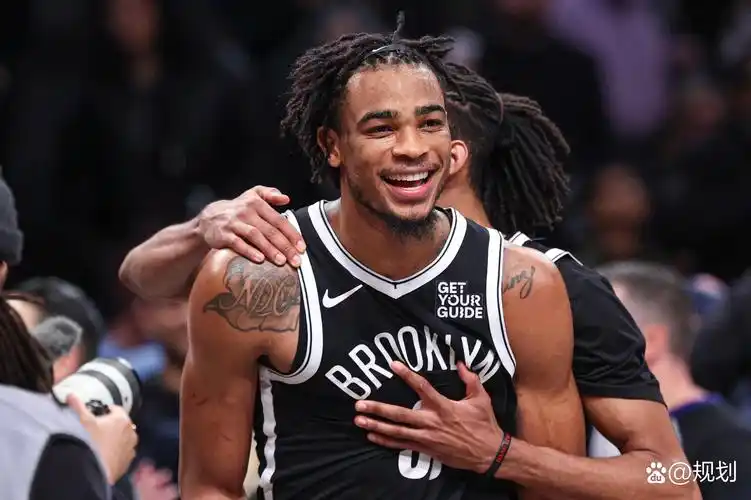 三队交易风暴席卷NBA！湖人活塞篮网或成字母哥联手巴特勒的幕后推手